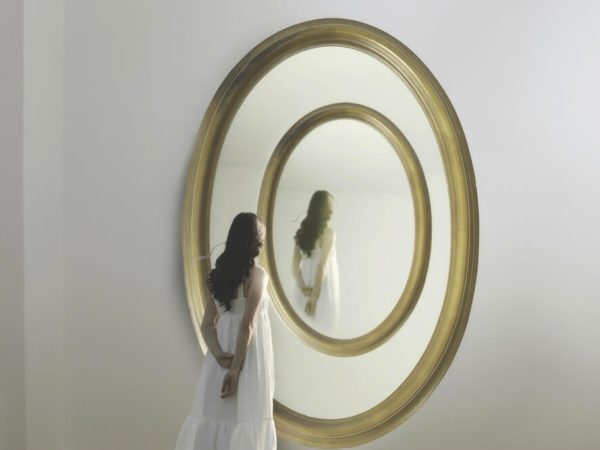 Katoptorofobija – Sve što treba da znate o strahu od ogledala